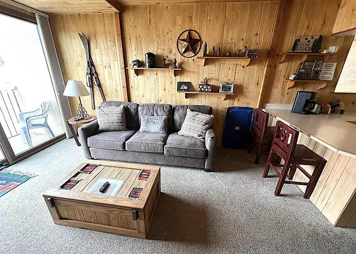 Summit House East 1 Bed Loft 2 Bath Shmb